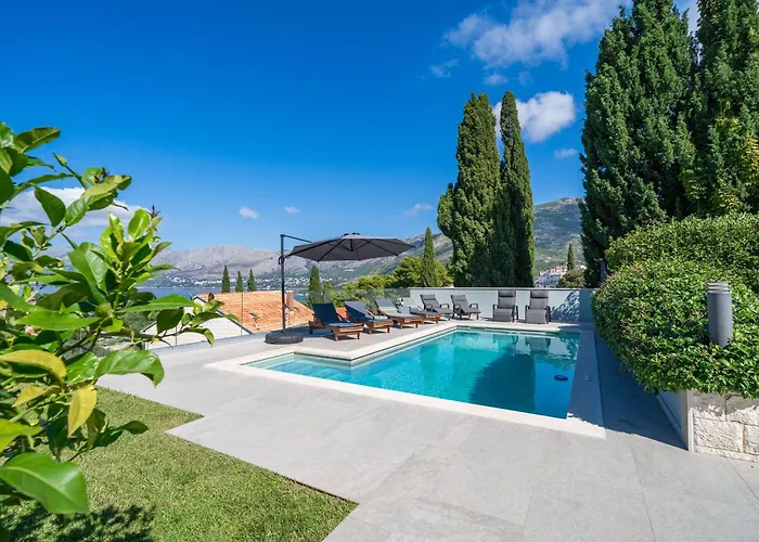 Villa Laperosa *